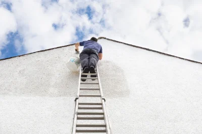 Peinture extérieure à Montaigu-la-Brisette — façades et ravalement